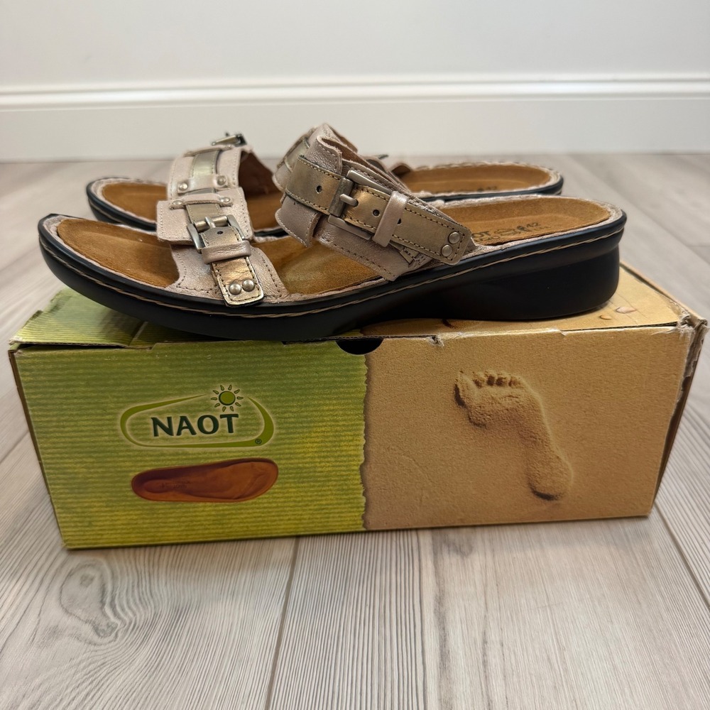 NEW Naot Karaoke Sandals Stardust Brass Leather Metallic Buckle Slide 42 L11